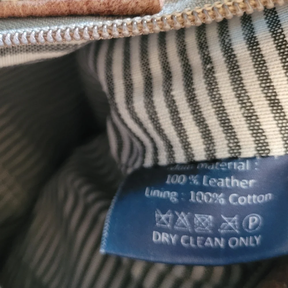 Chloe & Lex Distressed Brown Leather Large Shoulder Bag - Picture 10 of 10